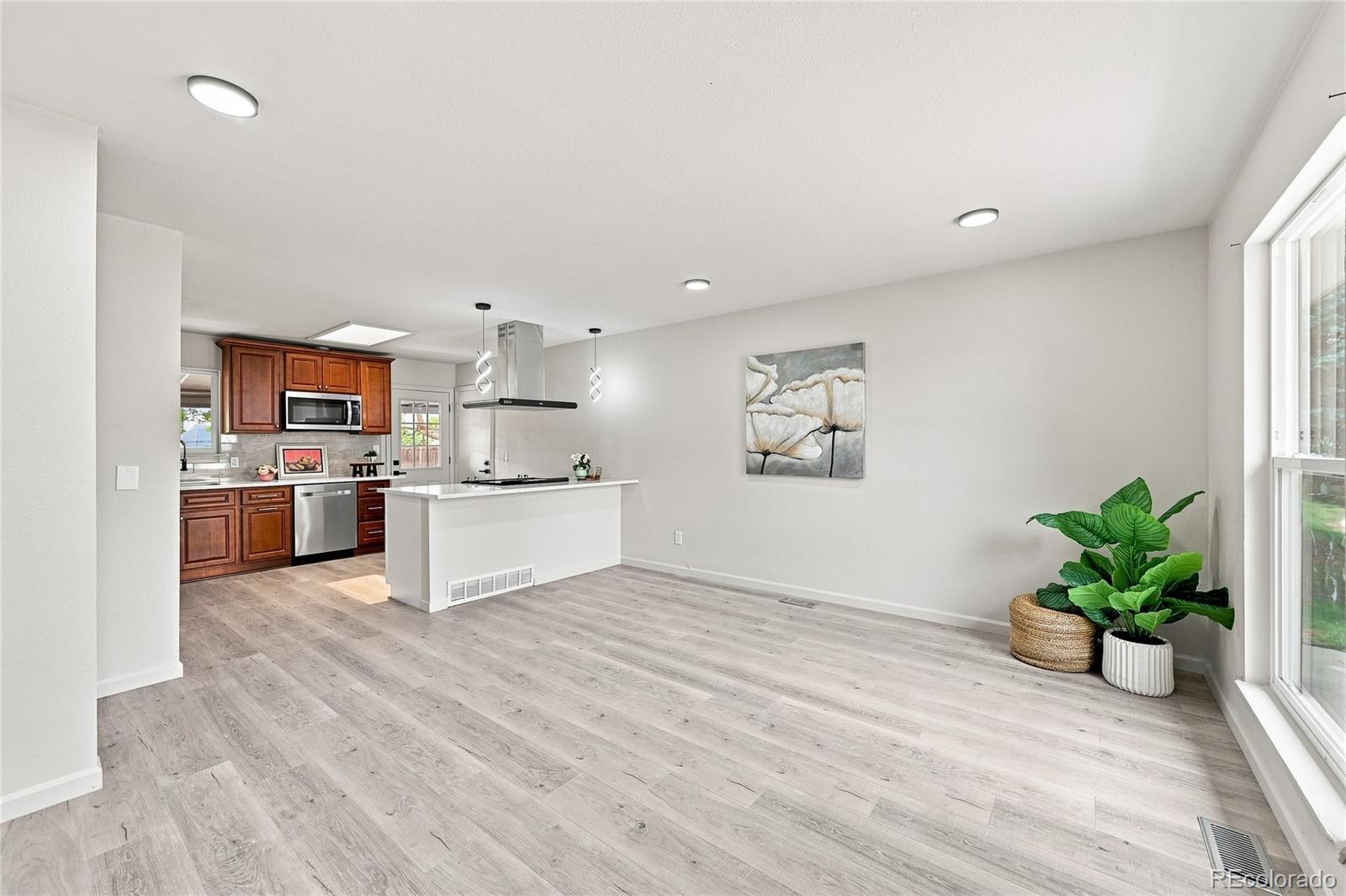 MLS Image #2 for 15340 e iowa place,aurora, Colorado
