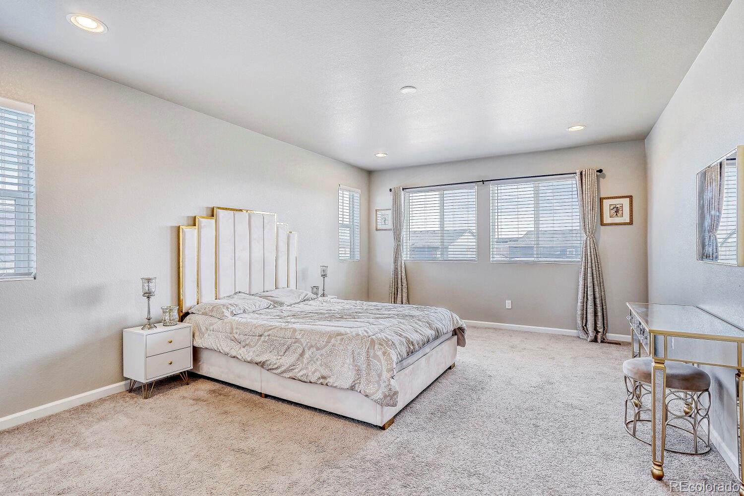 MLS Image #13 for 11748  oneida street,denver, Colorado