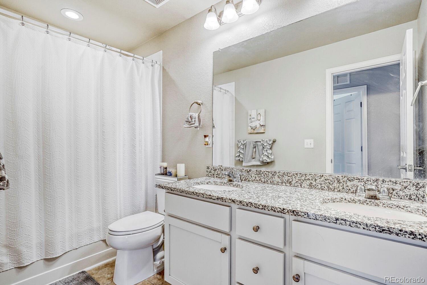 MLS Image #18 for 11748  oneida street,denver, Colorado