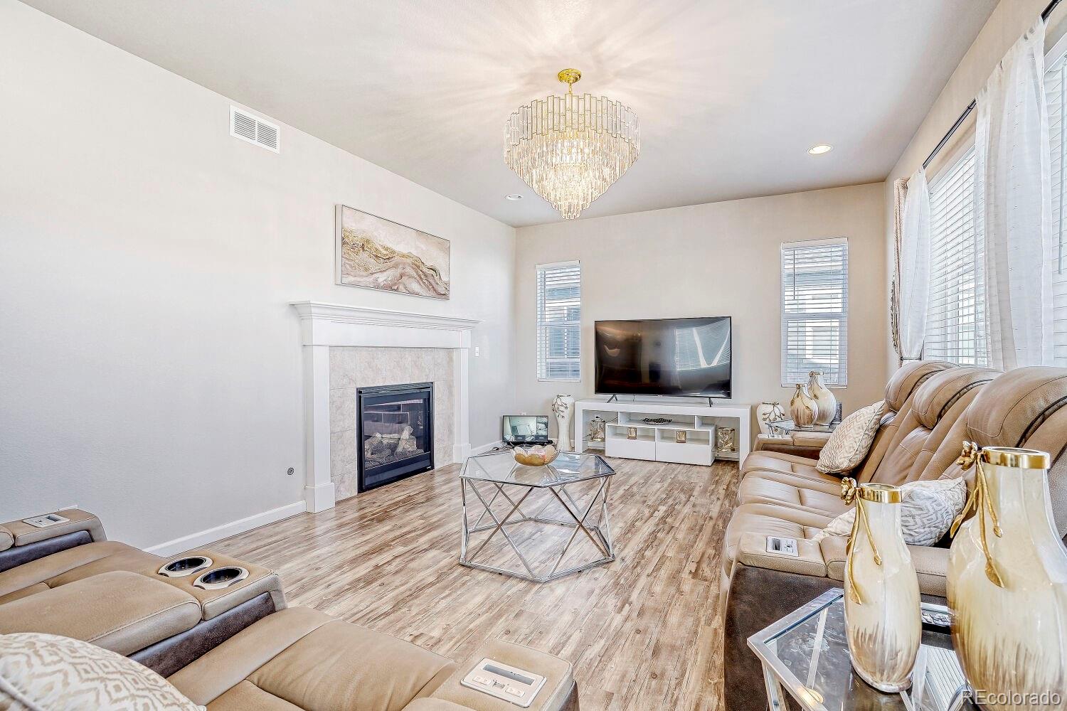 MLS Image #2 for 11748  oneida street,denver, Colorado