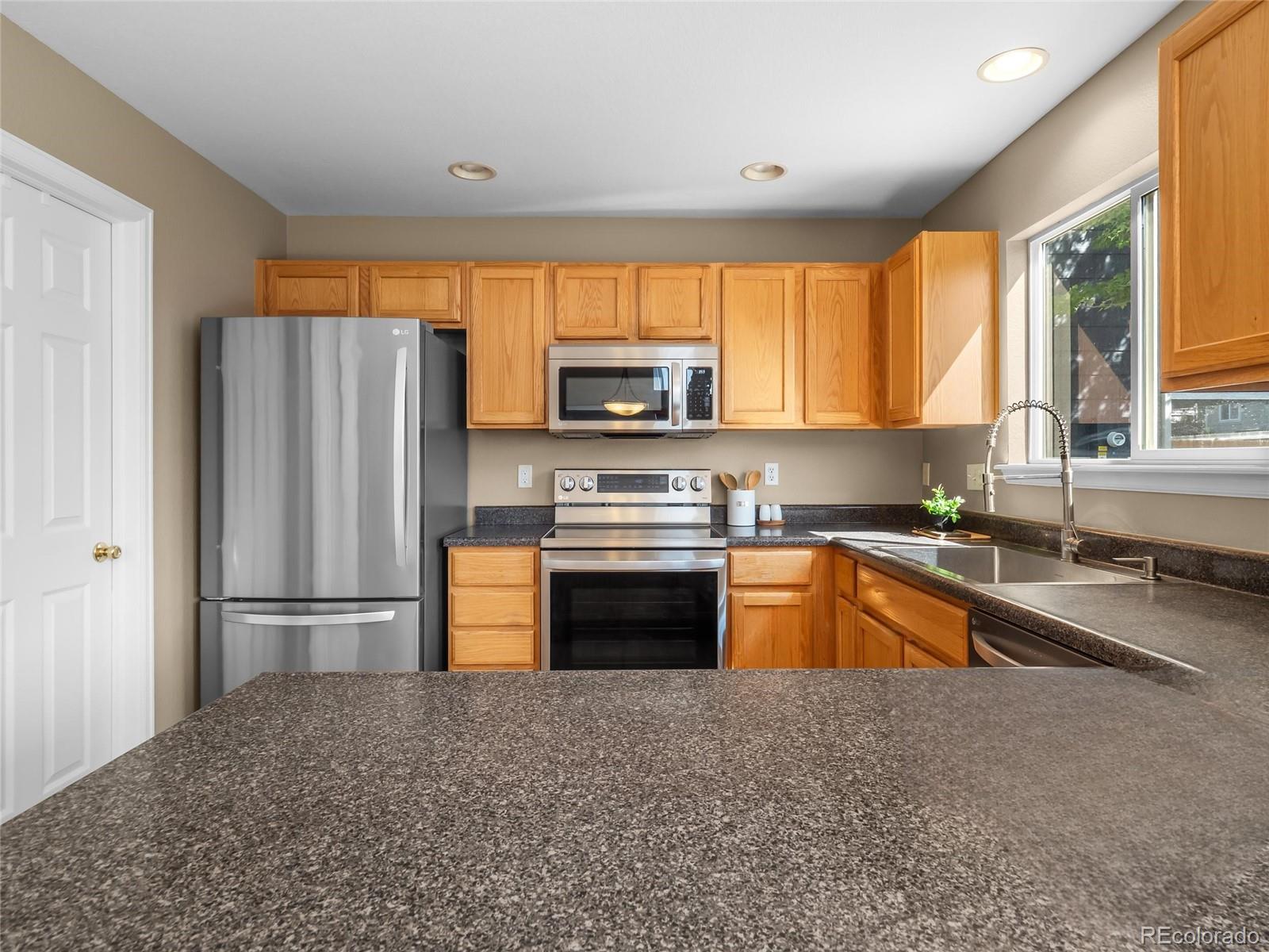 MLS Image #11 for 21934 e oxford place,aurora, Colorado