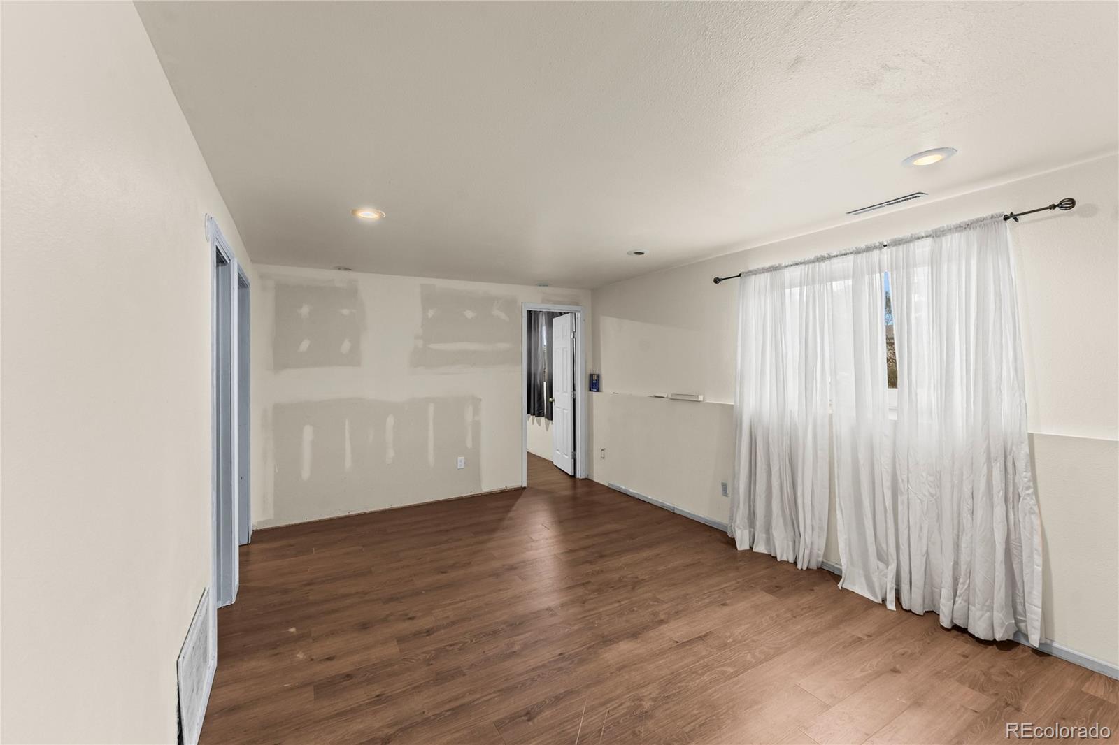 MLS Image #19 for 1435  peterson road,colorado springs, Colorado
