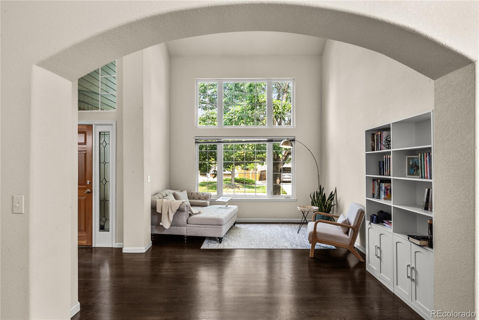 MLS Image #10 for 8382 e amherst circle,denver, Colorado