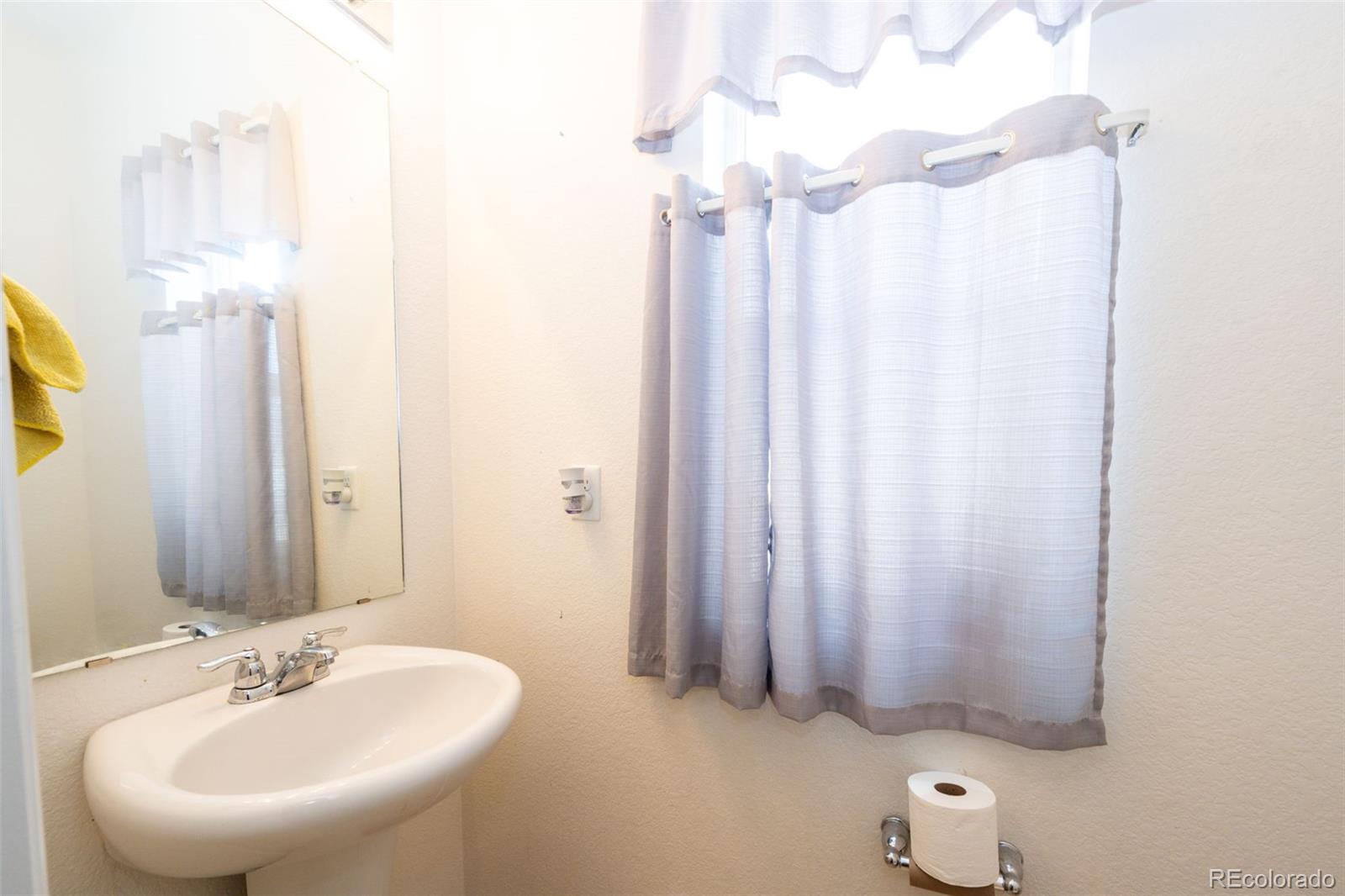 MLS Image #13 for 4608  andes way,denver, Colorado