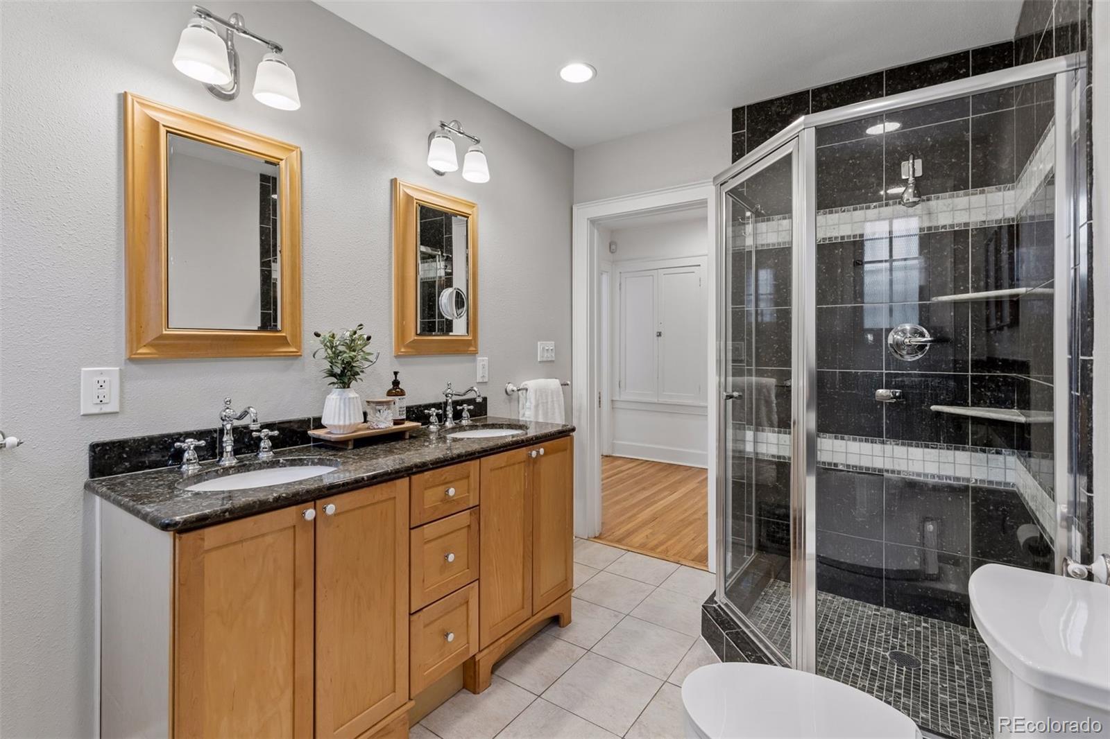 MLS Image #25 for 665  milwaukee street,denver, Colorado