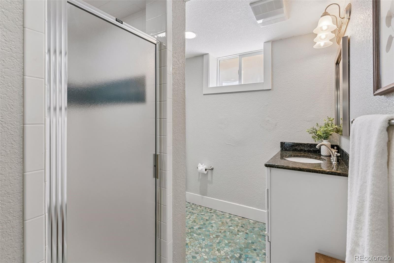 MLS Image #30 for 665  milwaukee street,denver, Colorado