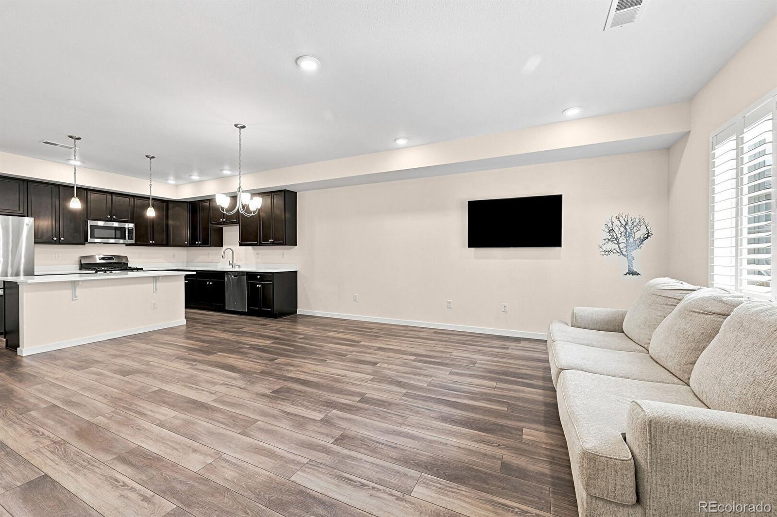 MLS Image #3 for 867 e 98th avenue 1203,denver, Colorado