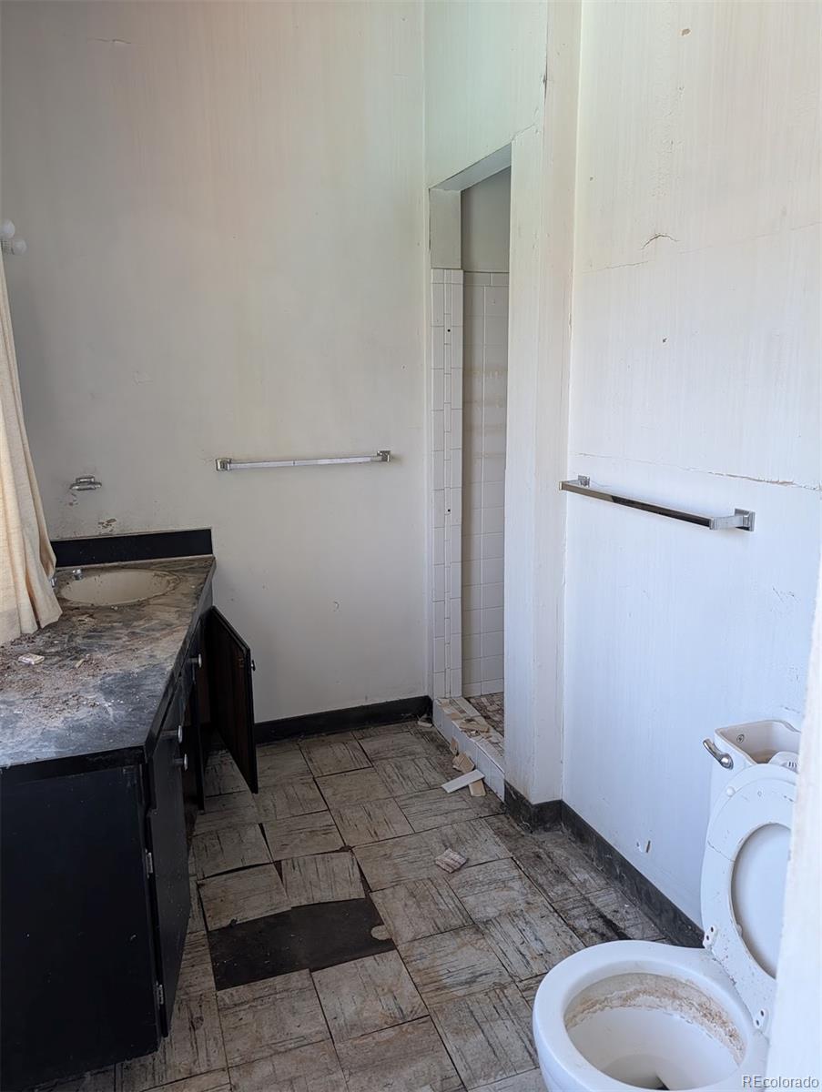 MLS Image #9 for 950 s foothill drive,denver, Colorado