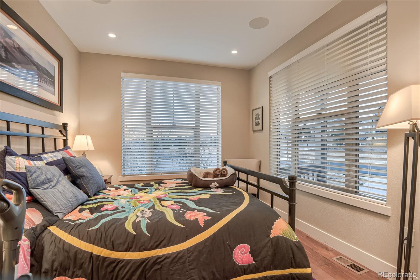 MLS Image #11 for 6959 s buchanan street,aurora, Colorado