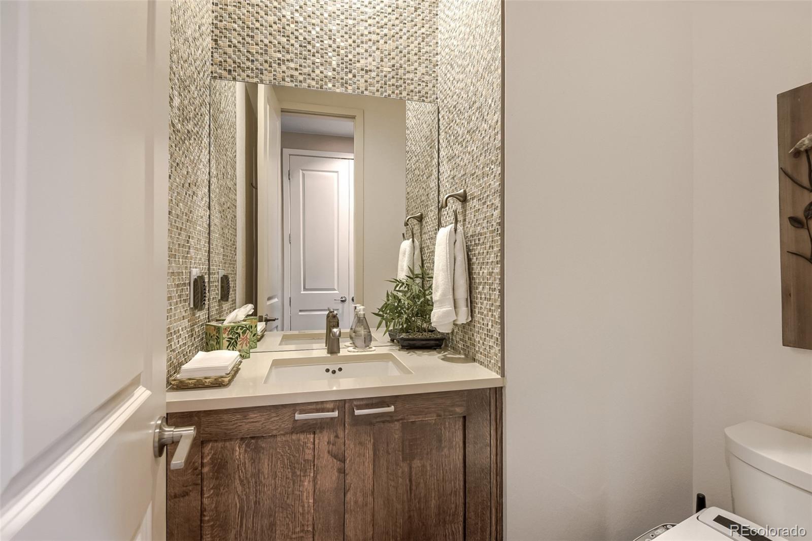 MLS Image #14 for 6959 s buchanan street,aurora, Colorado