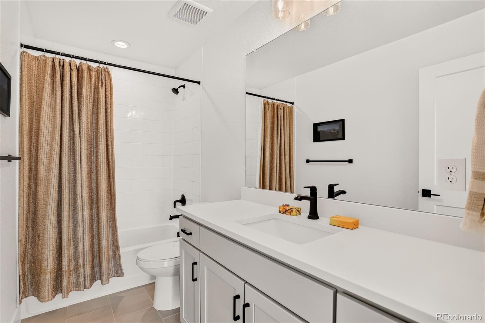 MLS Image #26 for 6780 w 60th avenue,arvada, Colorado