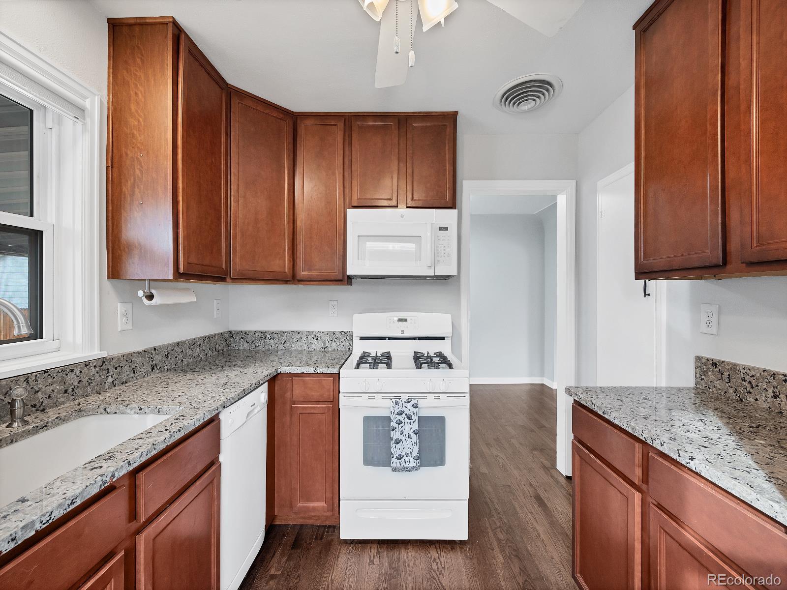 MLS Image #11 for 4035 s logan street,englewood, Colorado