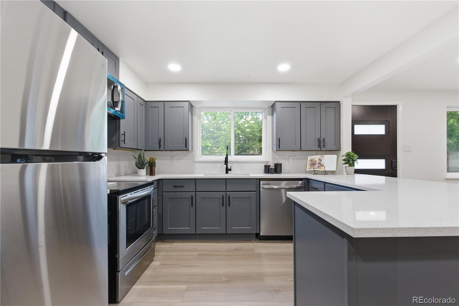 MLS Image #4 for 6033  hoyt court,arvada, Colorado