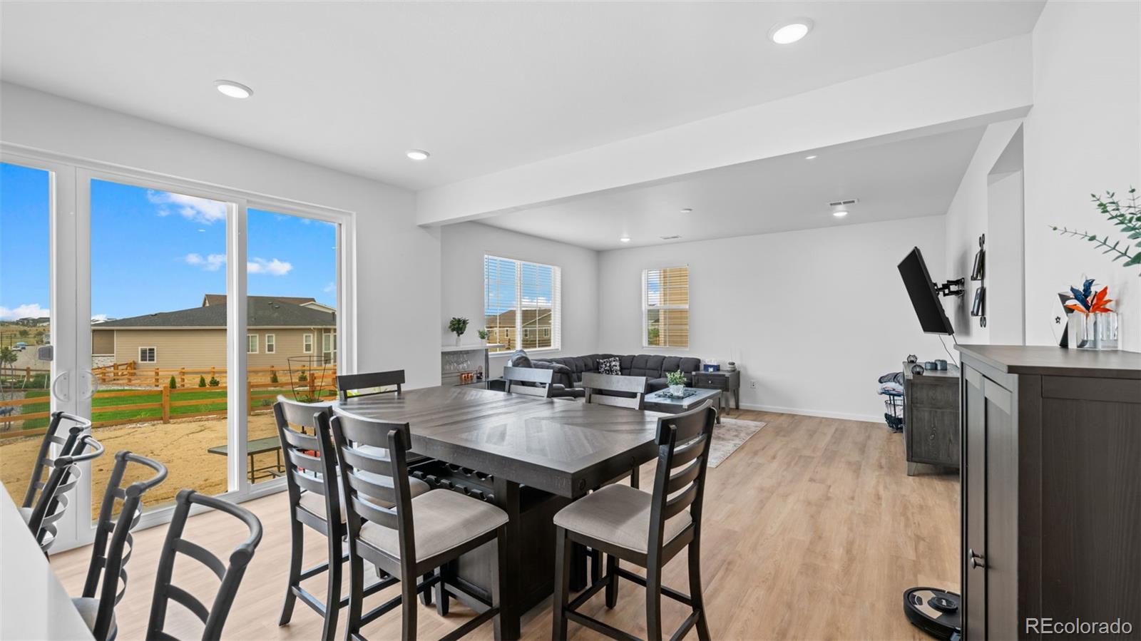 MLS Image #15 for 24770 e 39th avenue,aurora, Colorado