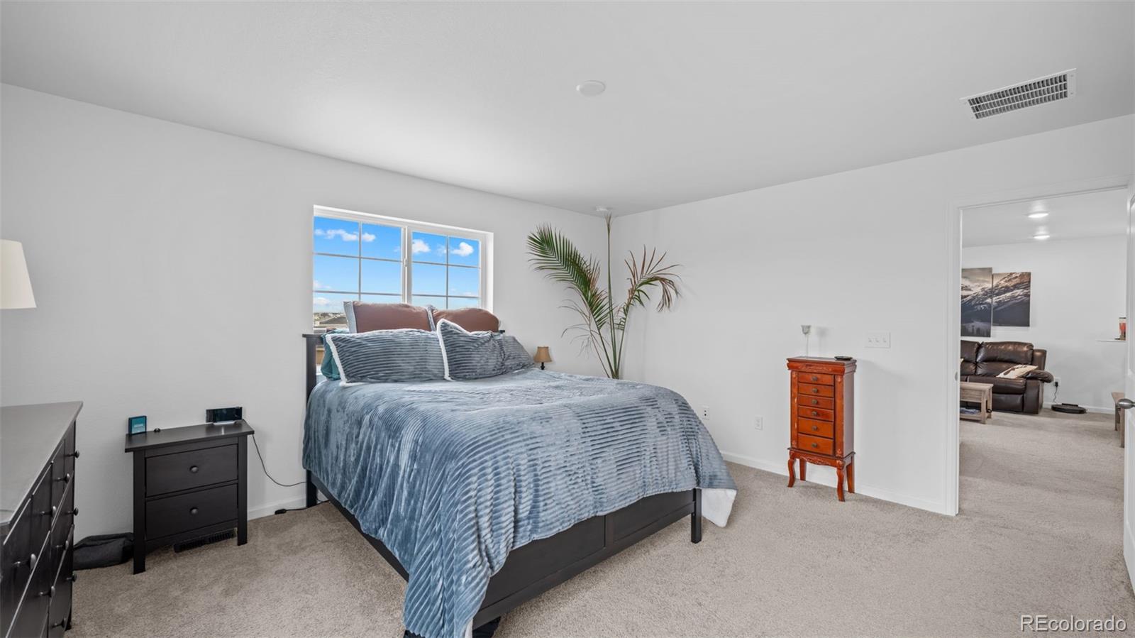 MLS Image #23 for 24770 e 39th avenue,aurora, Colorado