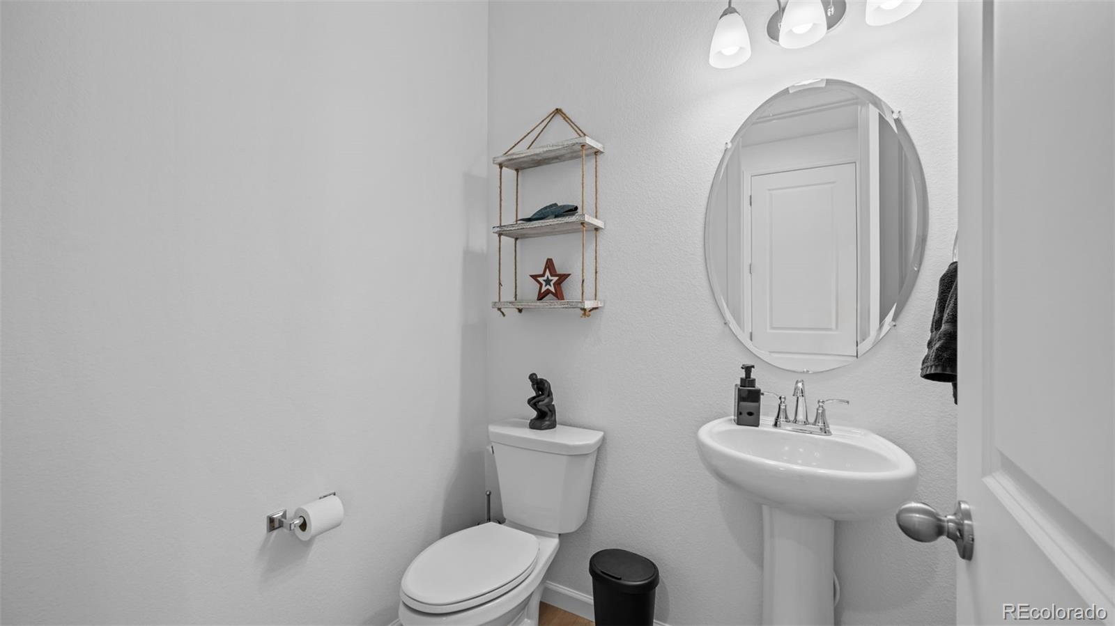 MLS Image #4 for 24770 e 39th avenue,aurora, Colorado