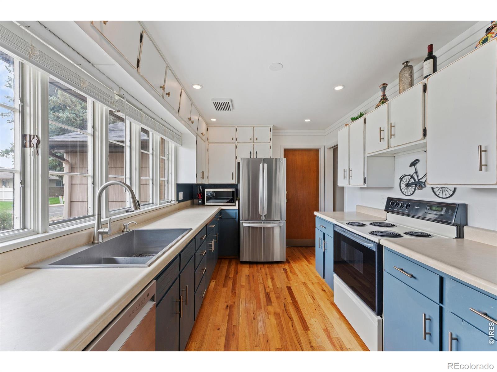 MLS Image #10 for 1539  west shore drive,loveland, Colorado