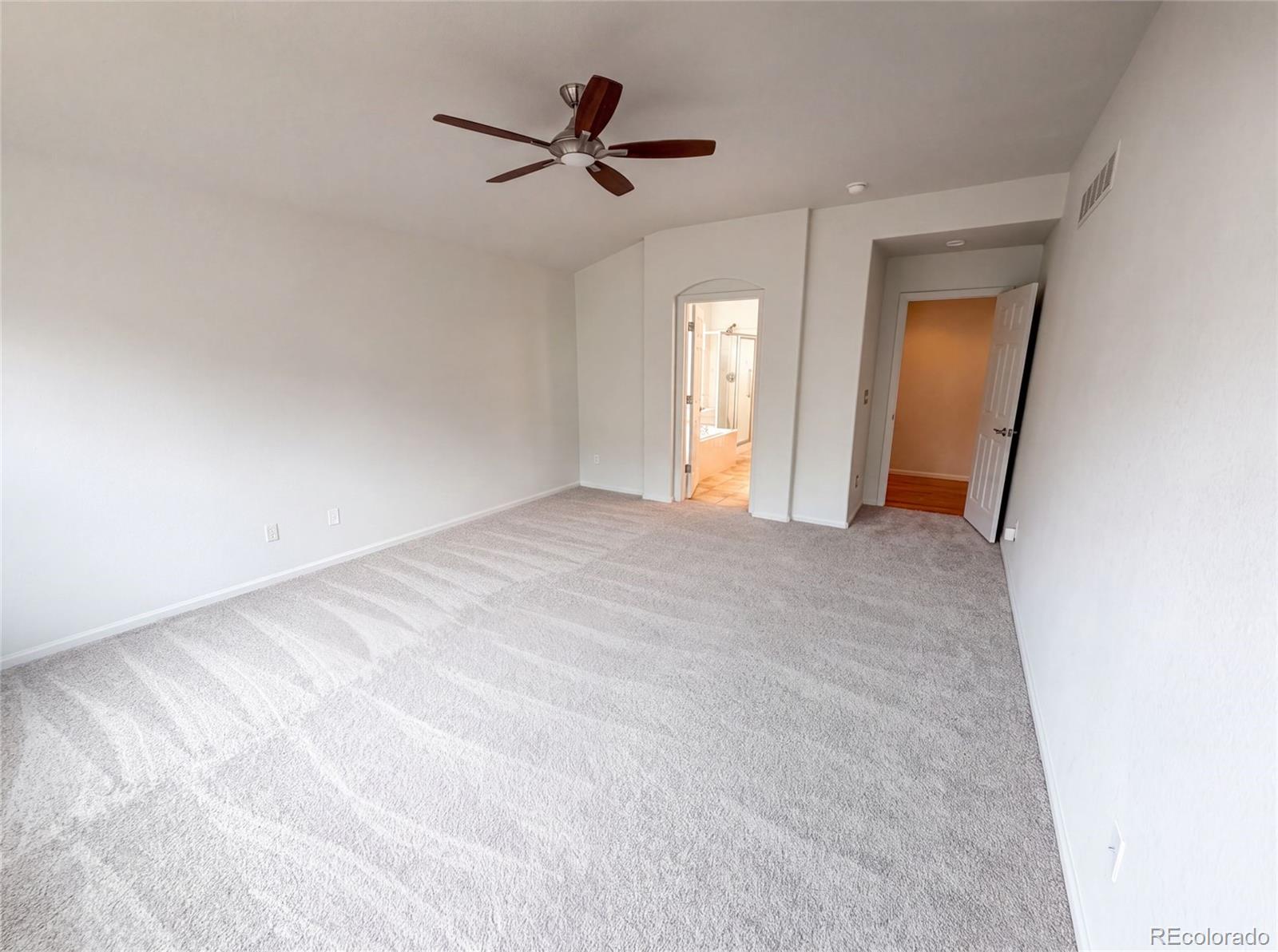 MLS Image #11 for 2802 s ireland way,aurora, Colorado