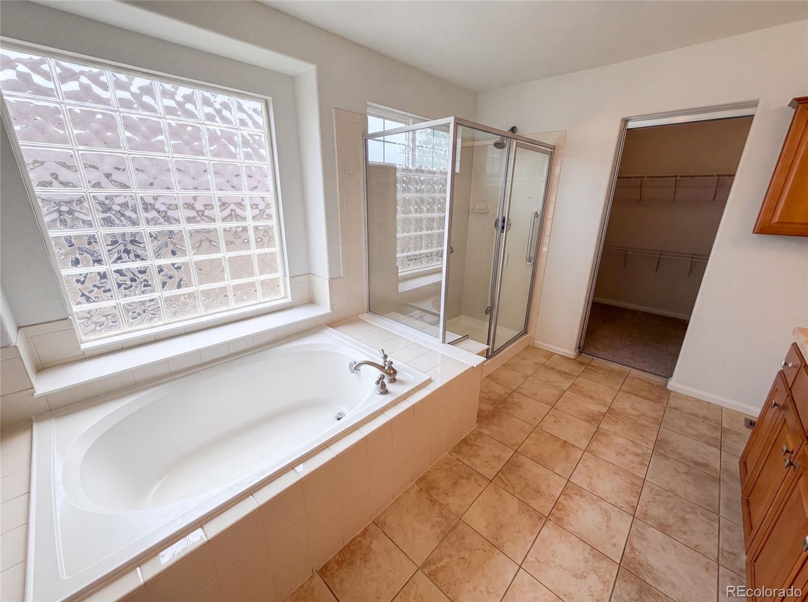 MLS Image #14 for 2802 s ireland way,aurora, Colorado