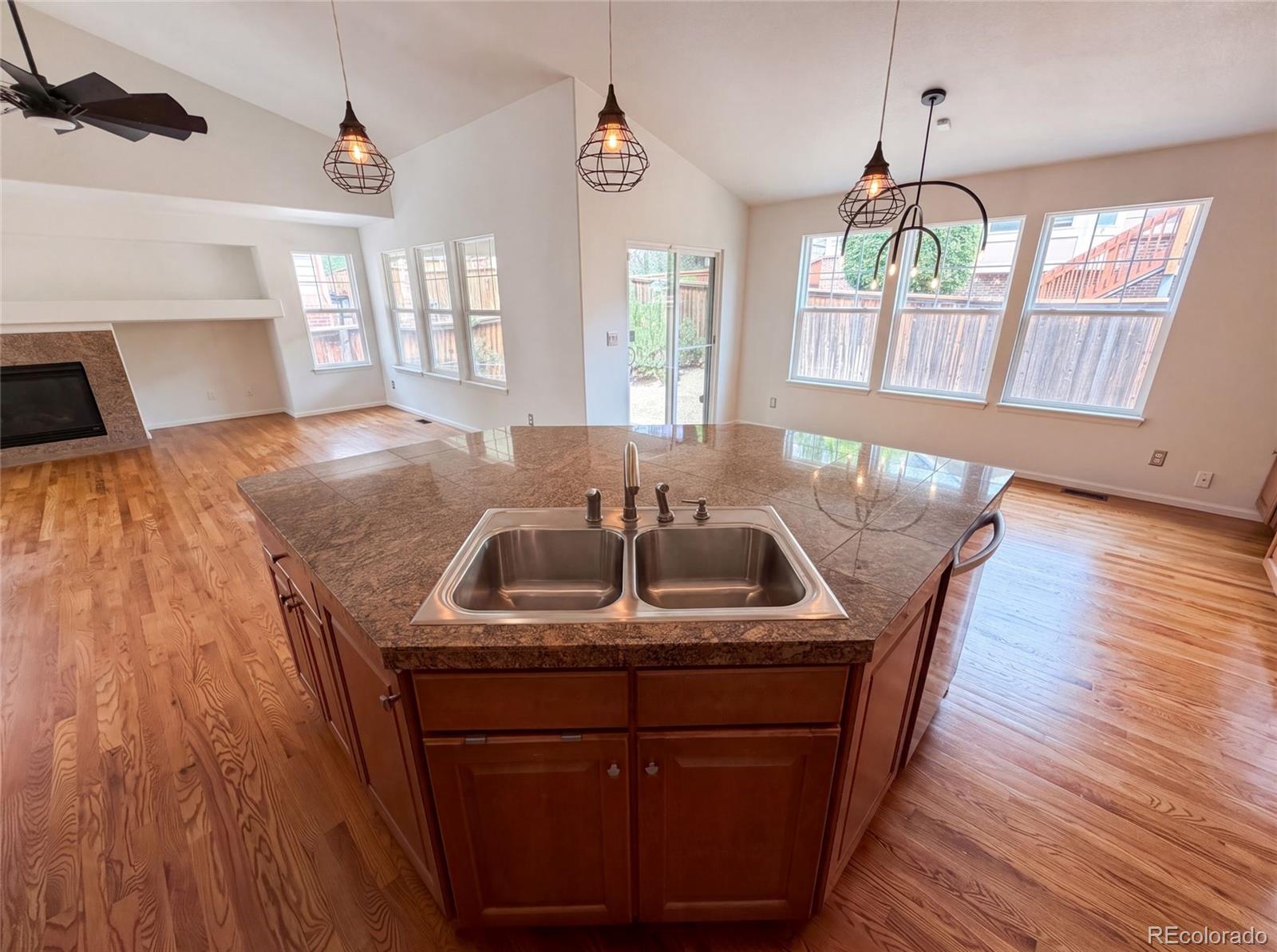 MLS Image #7 for 2802 s ireland way,aurora, Colorado
