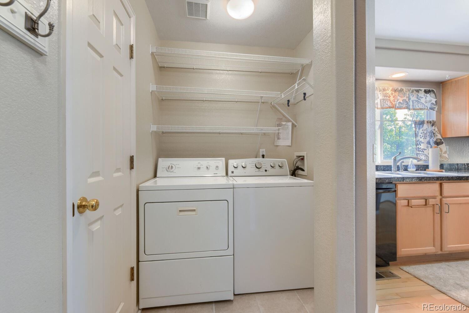MLS Image #10 for 4585  lyndenwood circle,littleton, Colorado