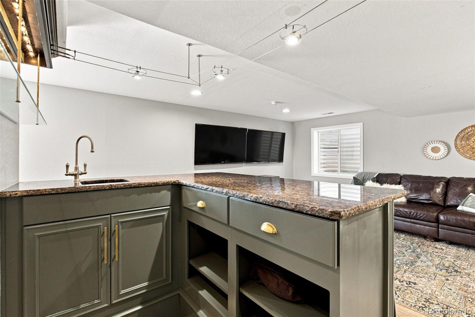 MLS Image #38 for 9660 s everett way,littleton, Colorado