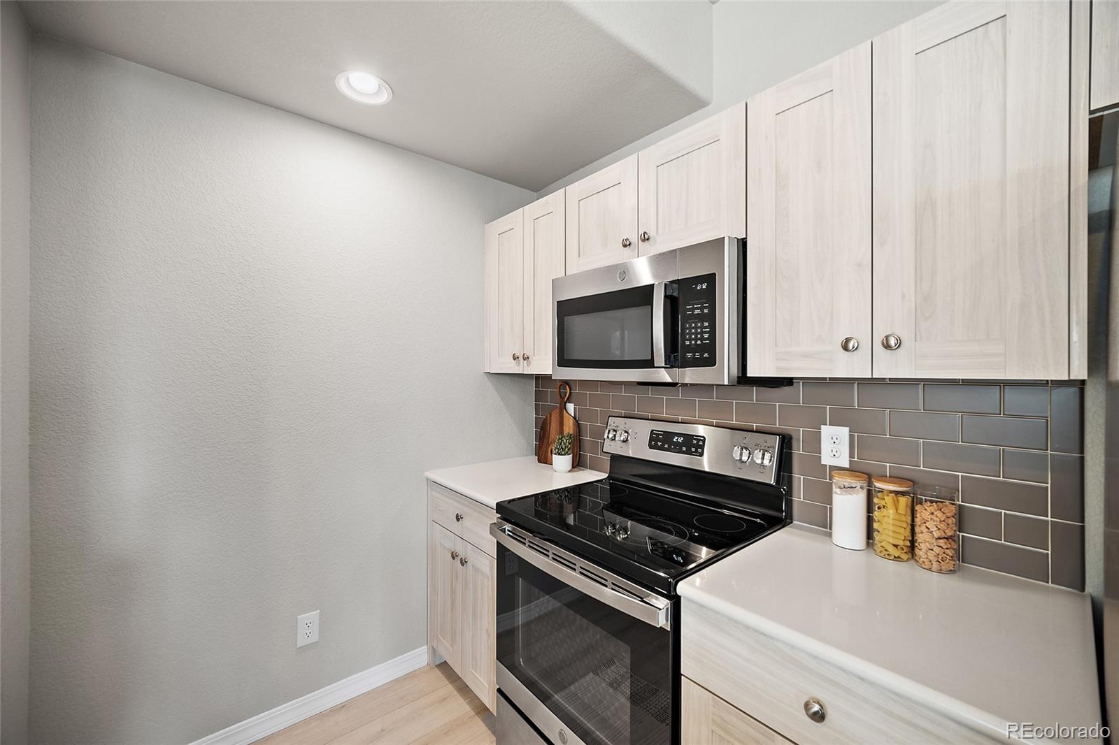 MLS Image #15 for 6157  inman view,colorado springs, Colorado