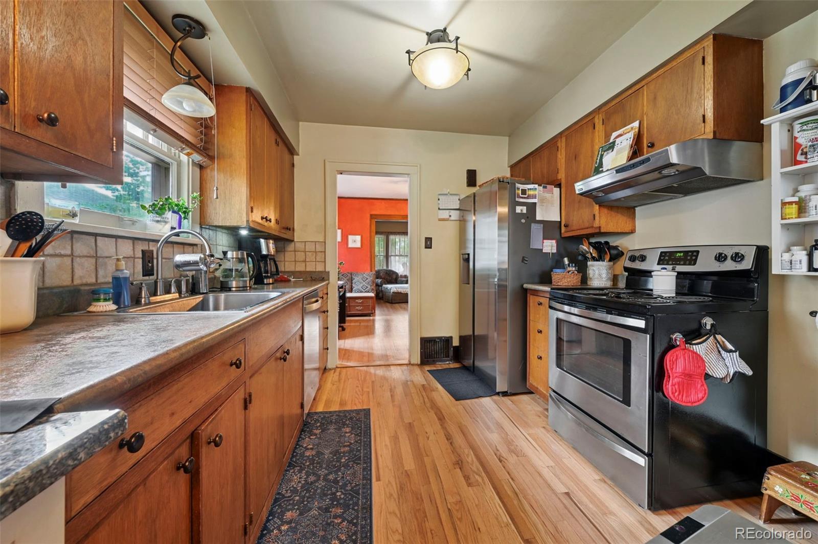 MLS Image #9 for 2408 n nevada avenue,colorado springs, Colorado
