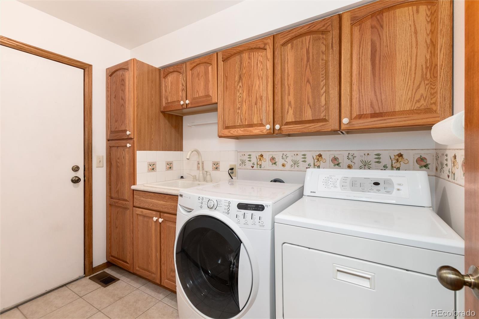 MLS Image #19 for 2422 w arapahoe court,littleton, Colorado