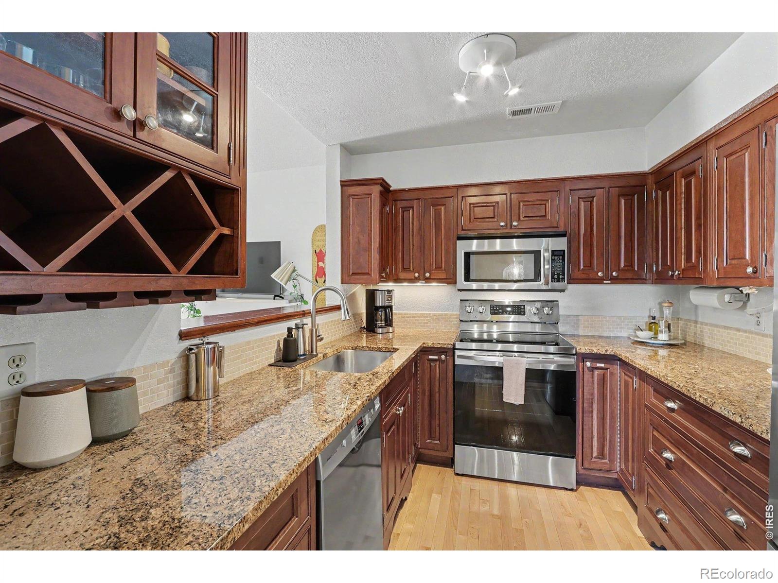 MLS Image #14 for 5946  gunbarrel avenue,boulder, Colorado