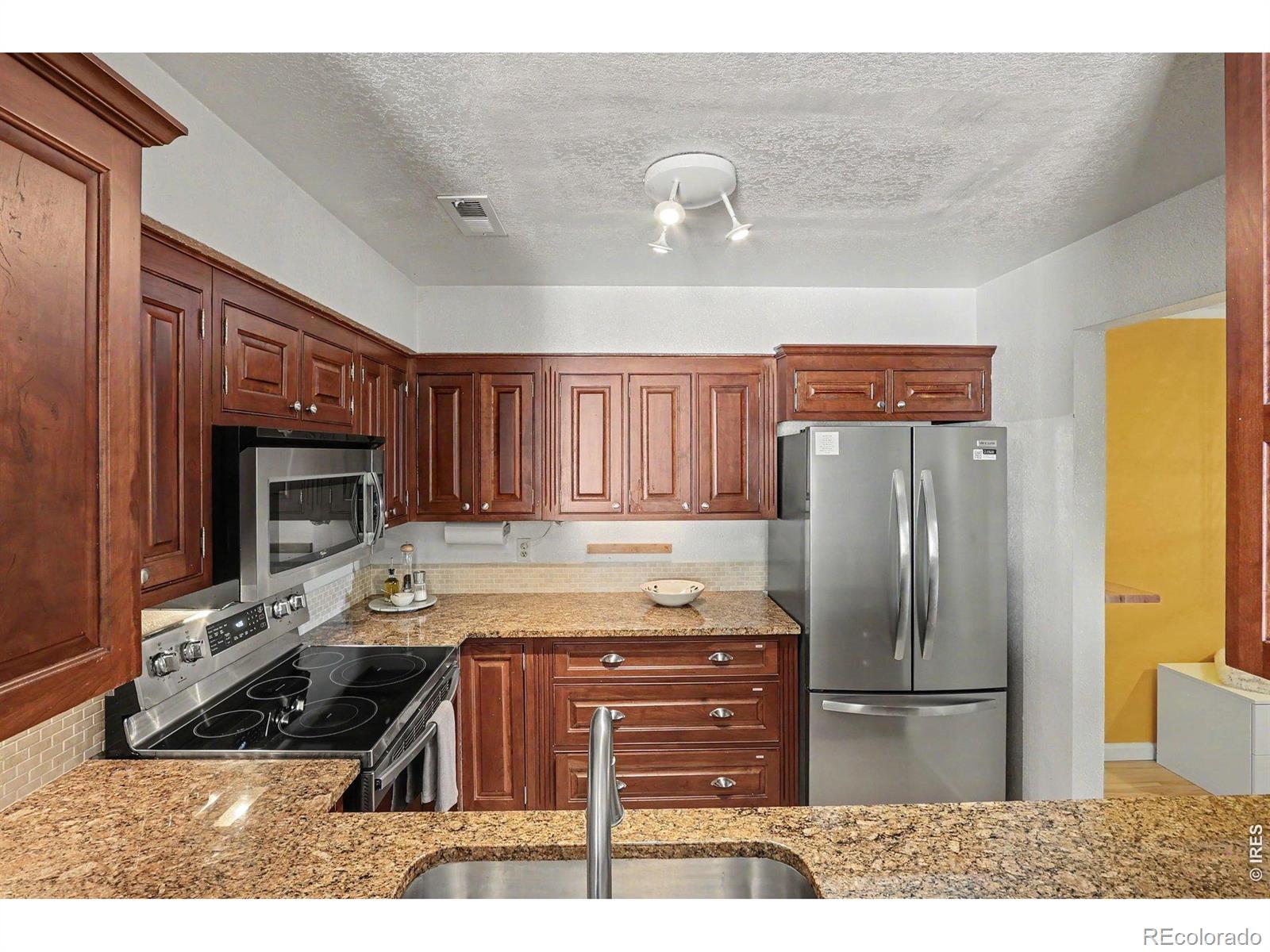 MLS Image #15 for 5946  gunbarrel avenue,boulder, Colorado
