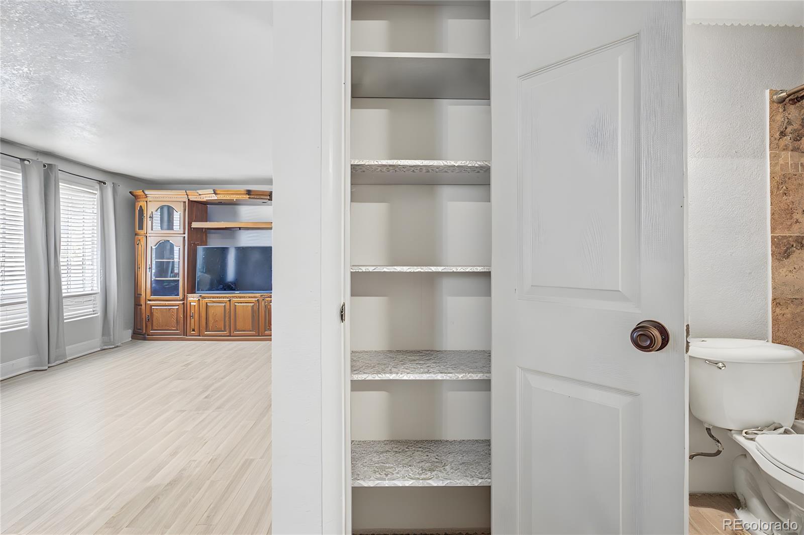 MLS Image #28 for 4685 w gill place,denver, Colorado