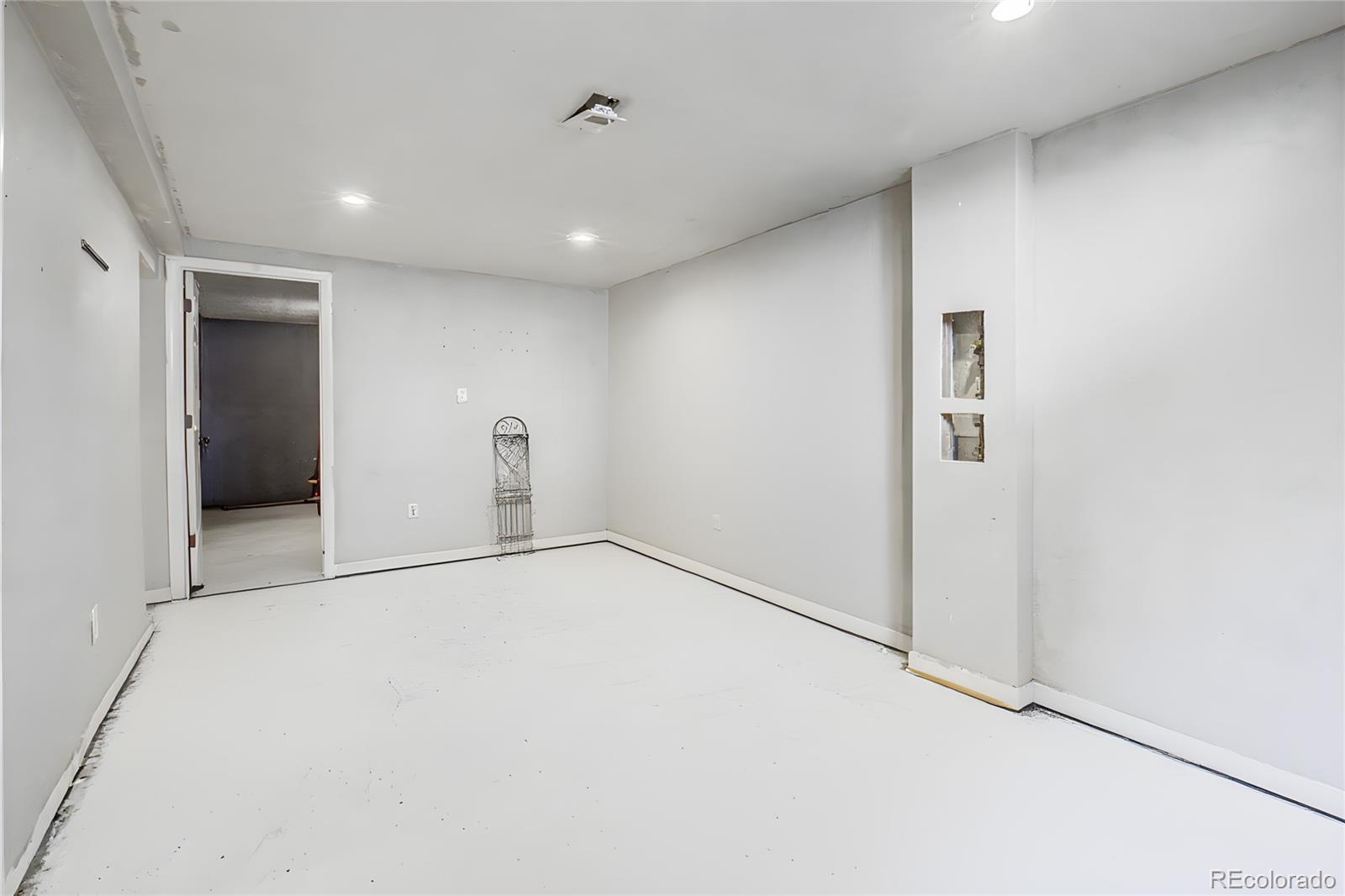 MLS Image #9 for 4685 w gill place,denver, Colorado
