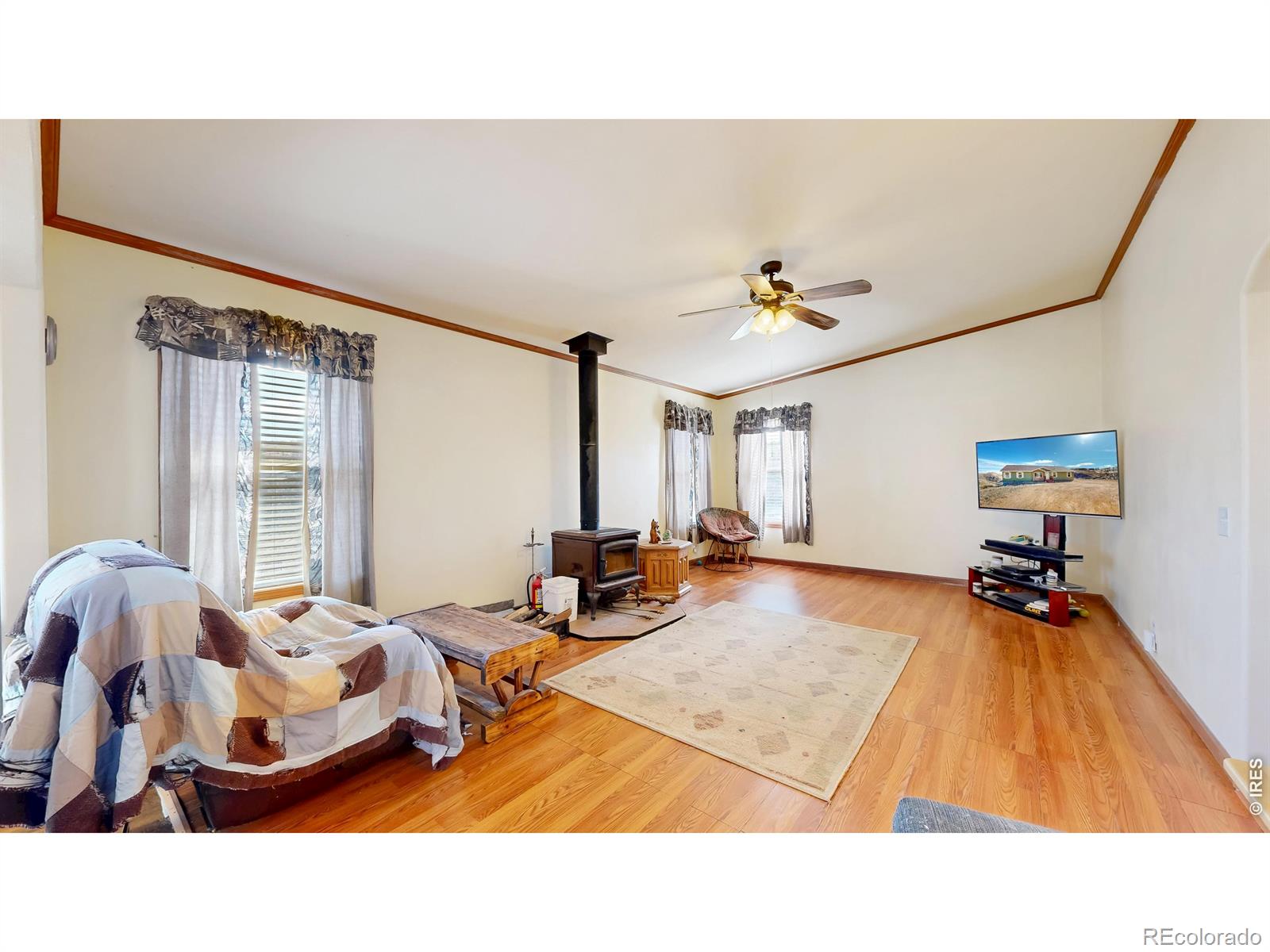 MLS Image #14 for 38  carson peak court,livermore, Colorado