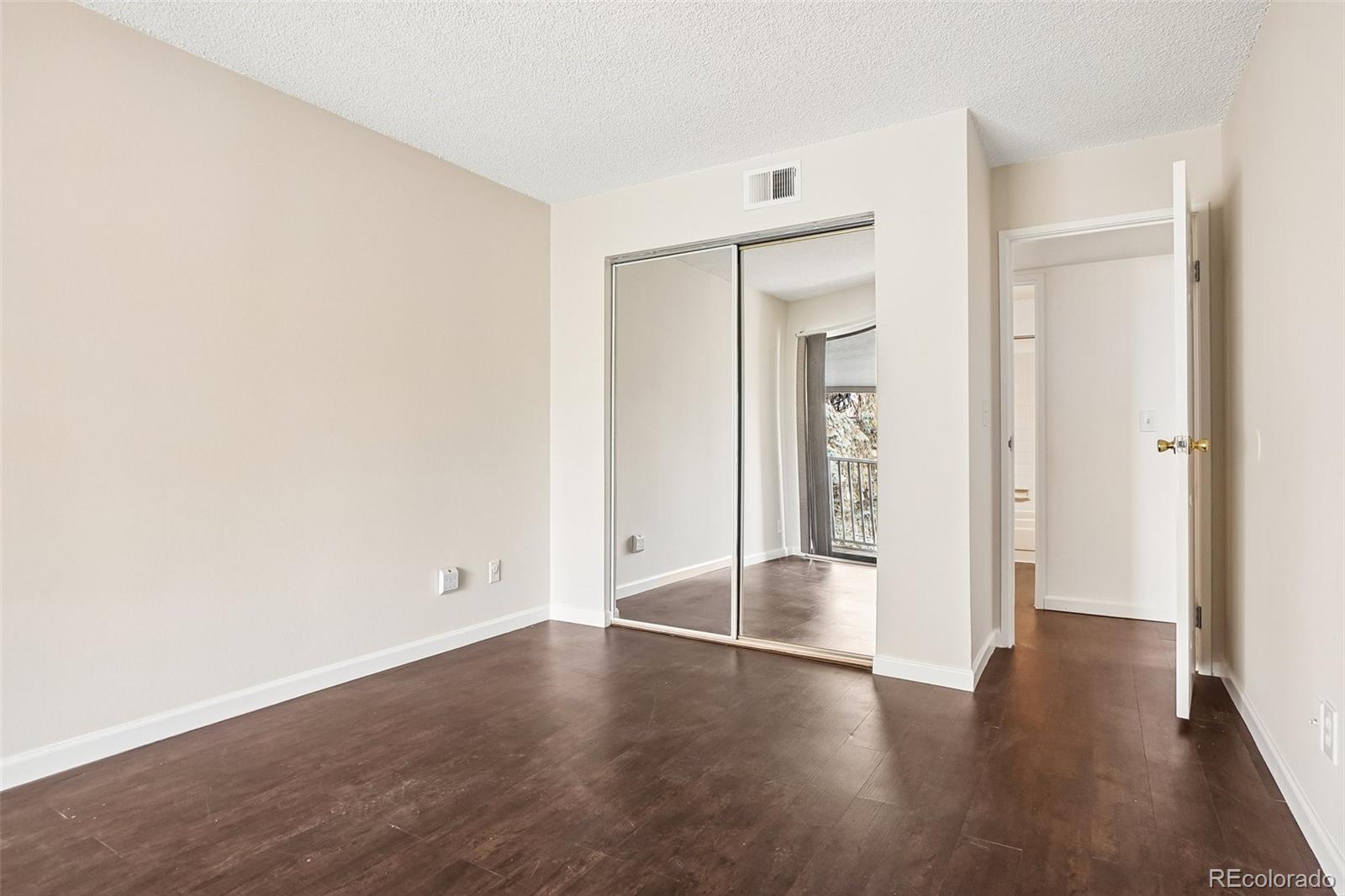 MLS Image #14 for 921 s walden street,aurora, Colorado