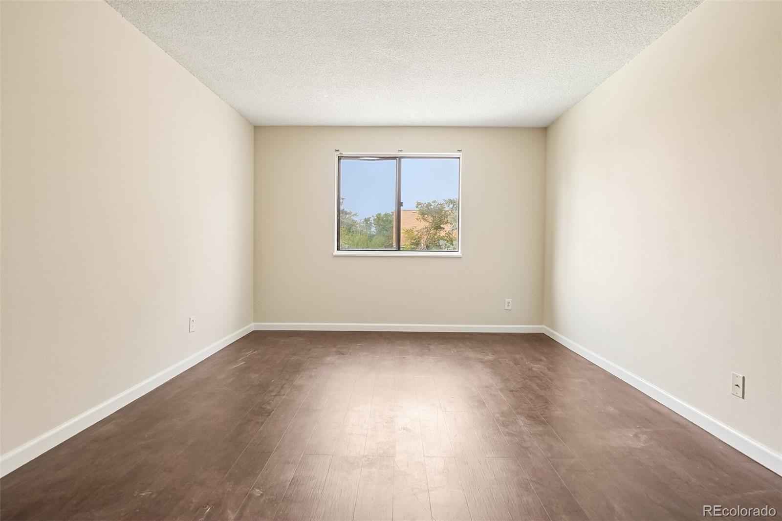 MLS Image #15 for 921 s walden street,aurora, Colorado