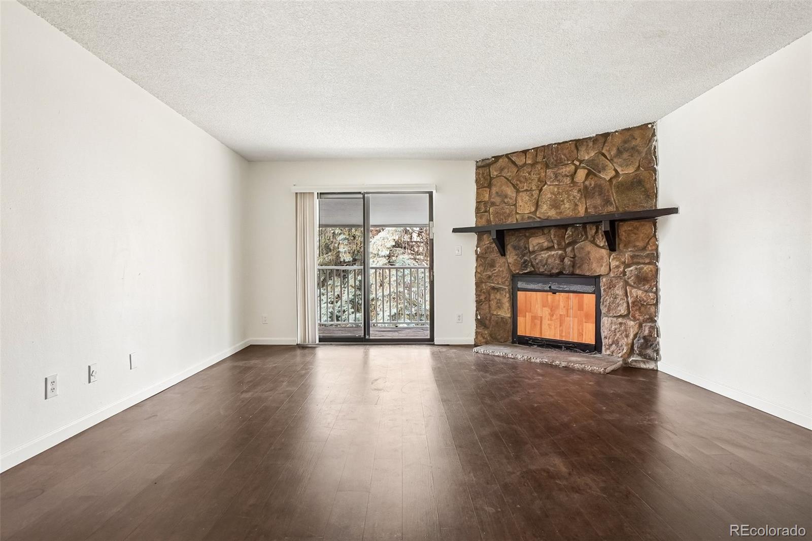 MLS Image #3 for 921 s walden street,aurora, Colorado