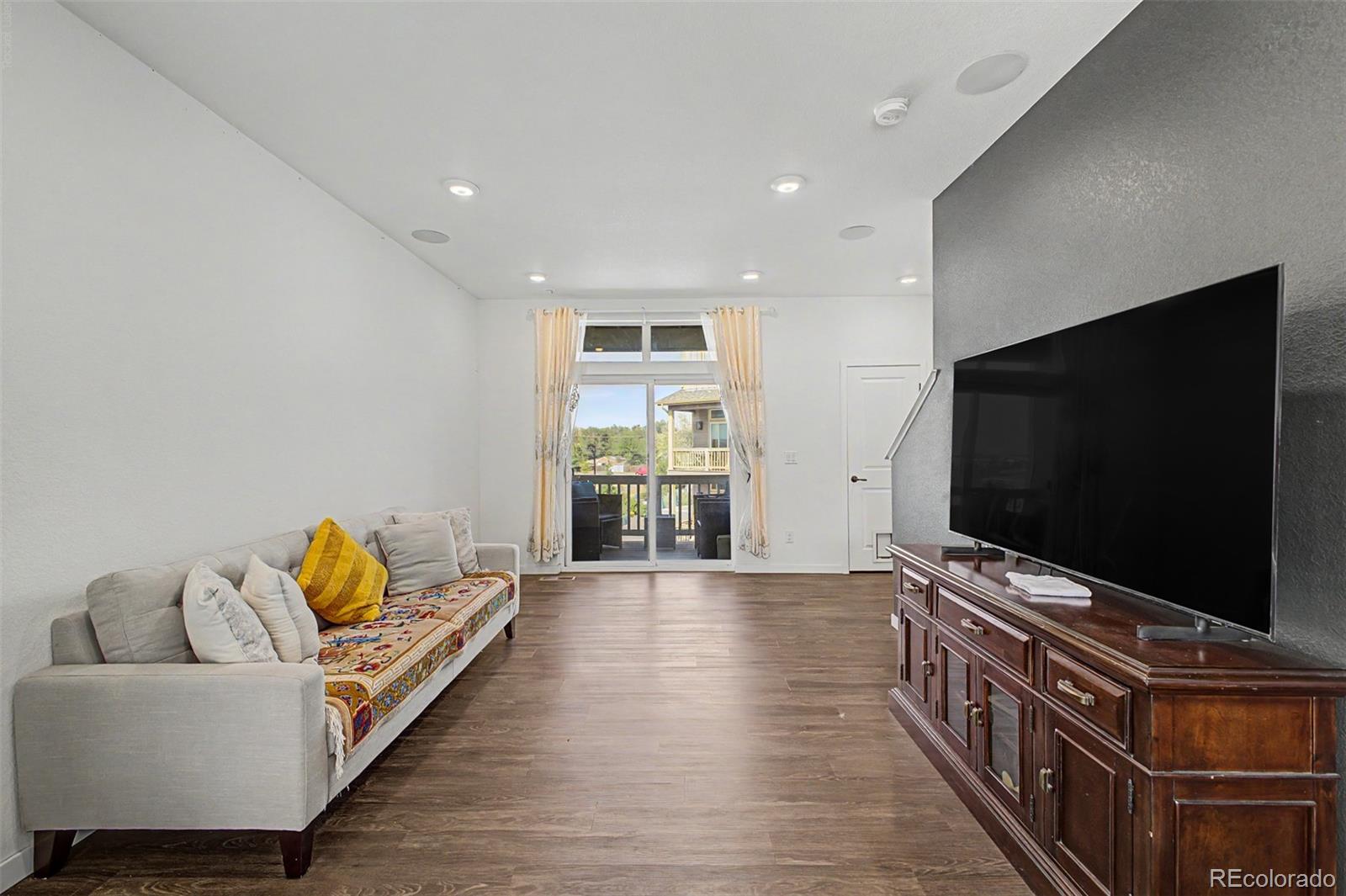 MLS Image #5 for 566 w amherst avenue,englewood, Colorado