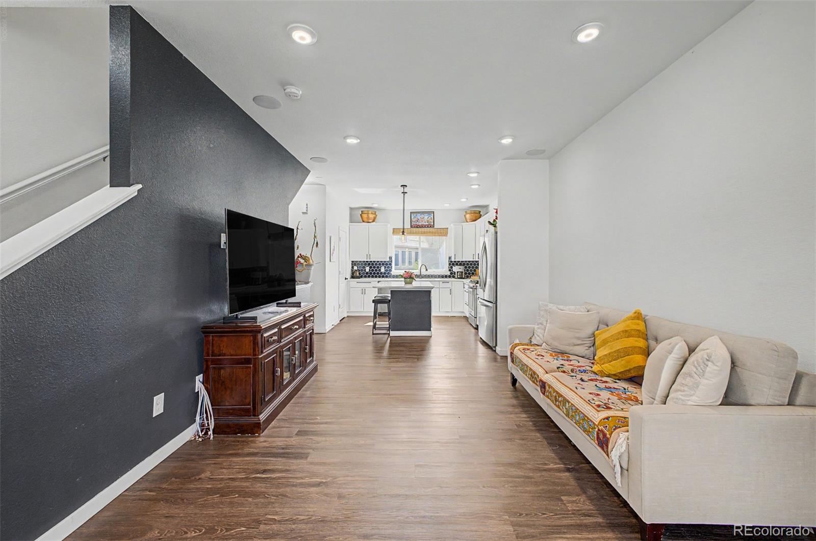 MLS Image #6 for 566 w amherst avenue,englewood, Colorado