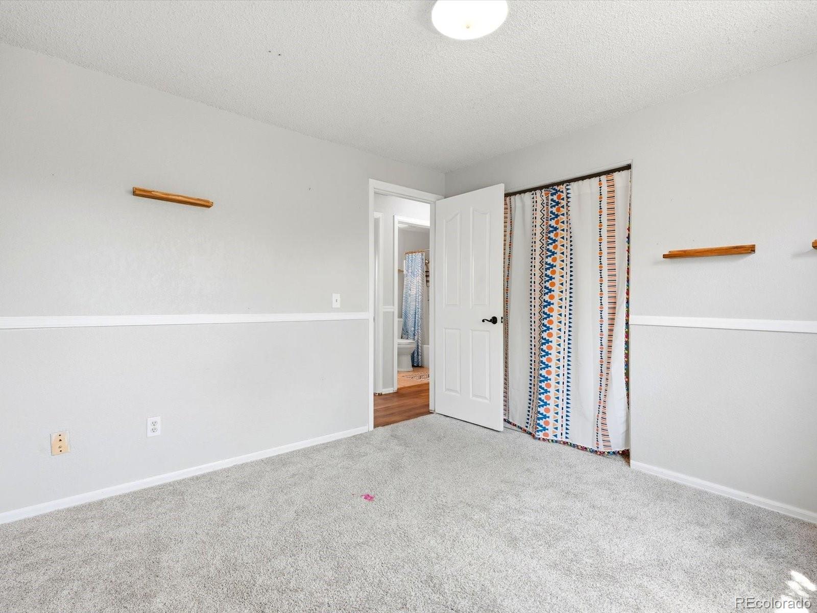 MLS Image #14 for 9449  inca court,denver, Colorado