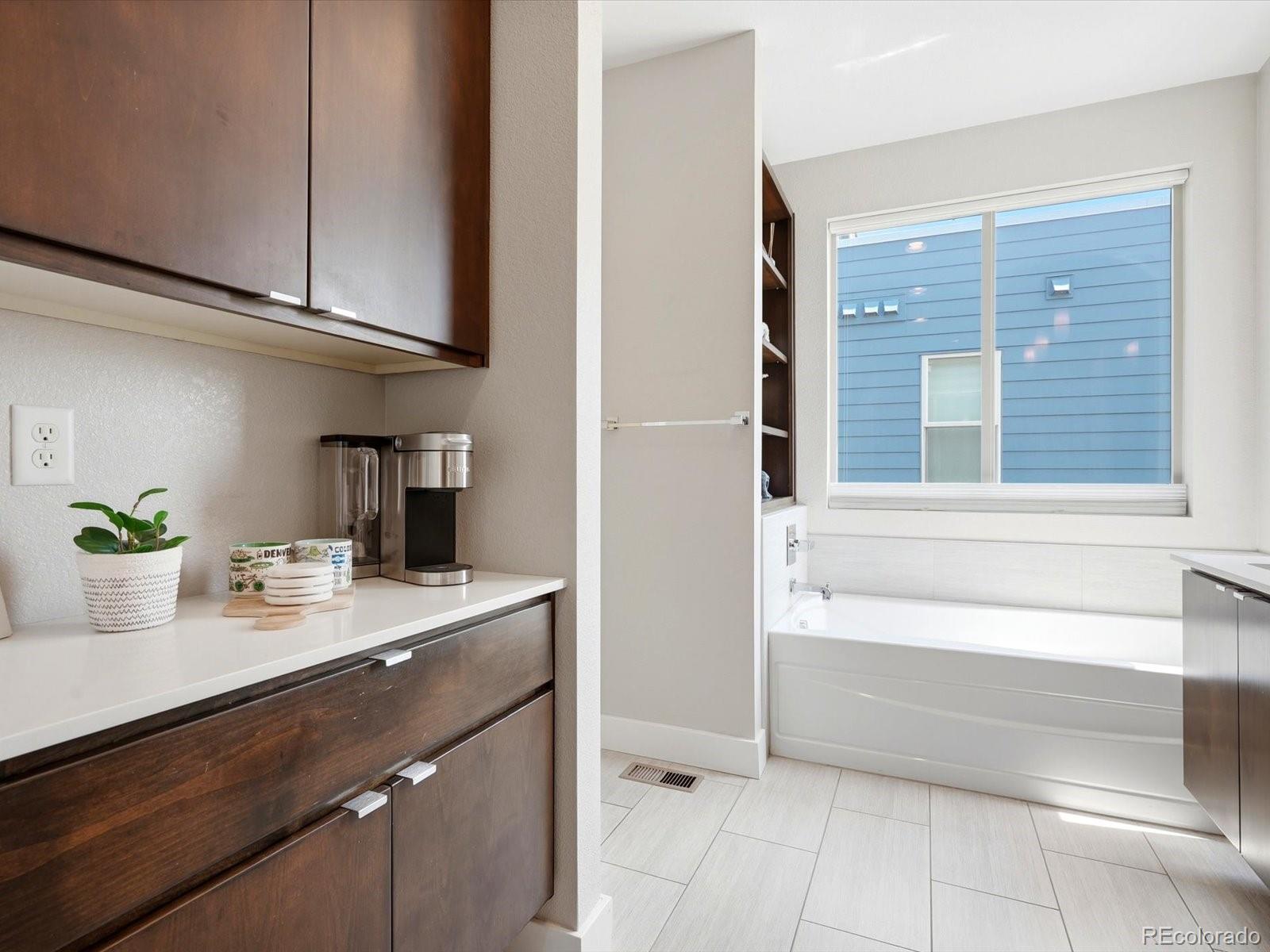MLS Image #21 for 8431 e 33rd avenue ,denver, Colorado