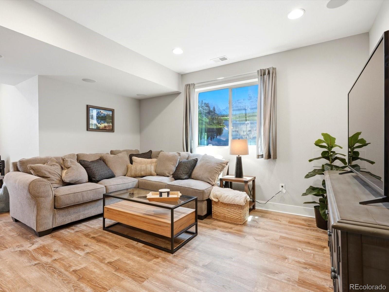 MLS Image #30 for 8431 e 33rd avenue ,denver, Colorado