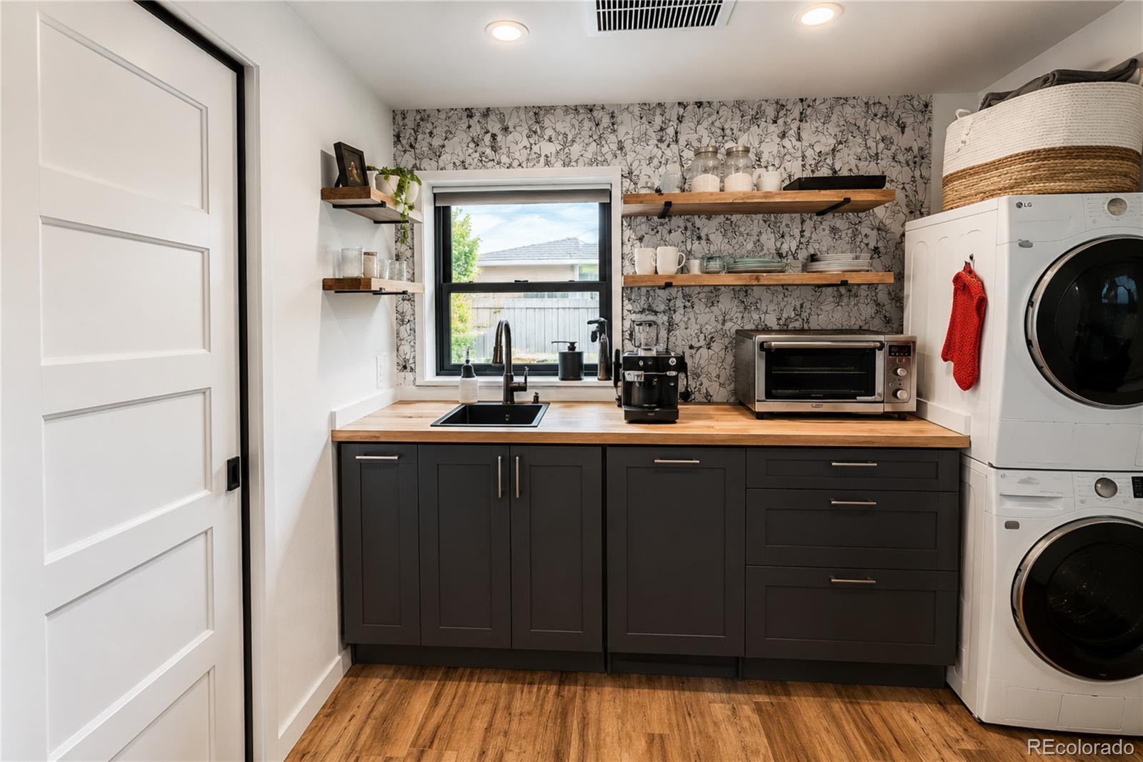 MLS Image #3 for 680  loveland street,golden, Colorado