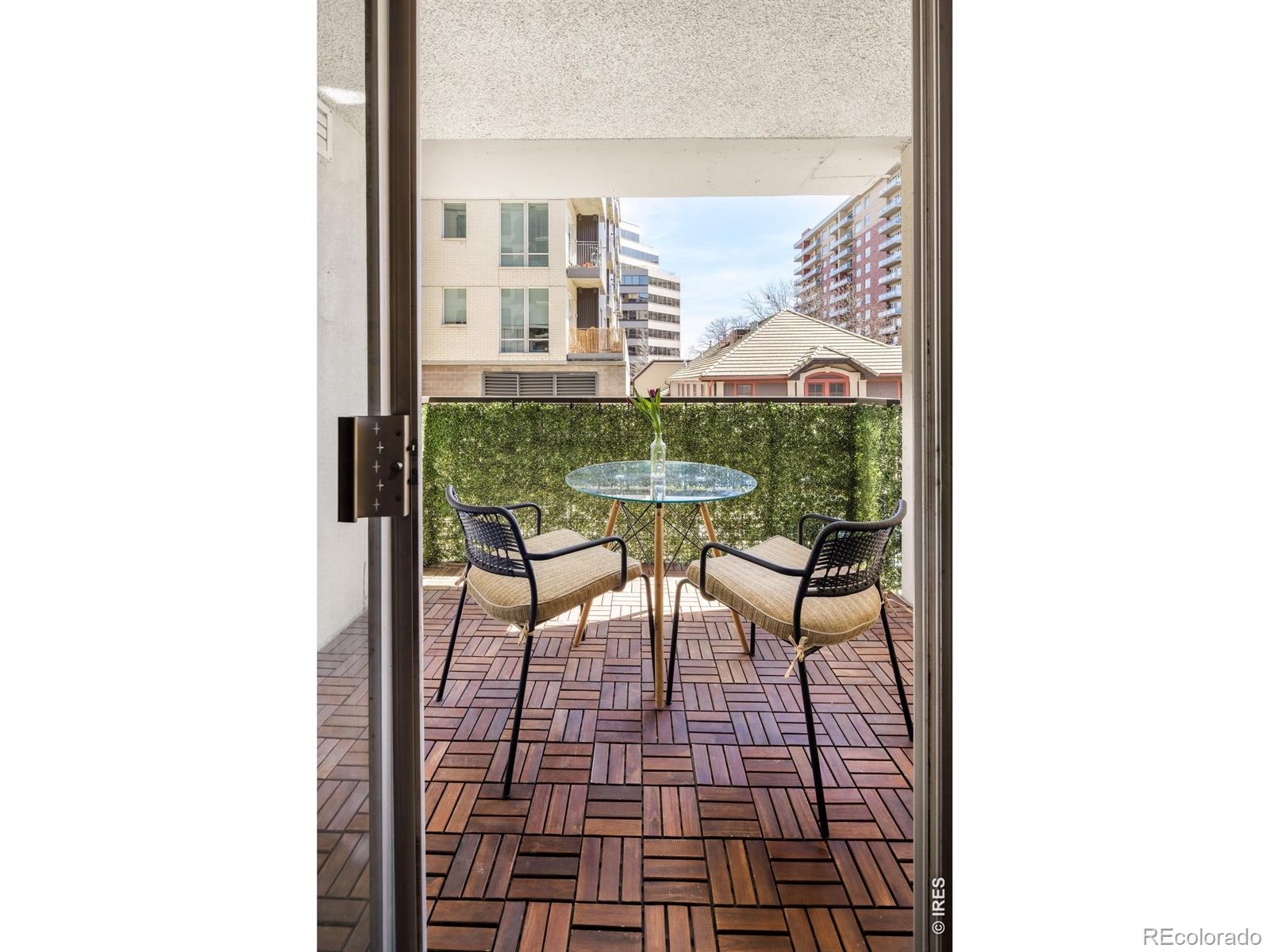 MLS Image #10 for 2  adams street,denver, Colorado