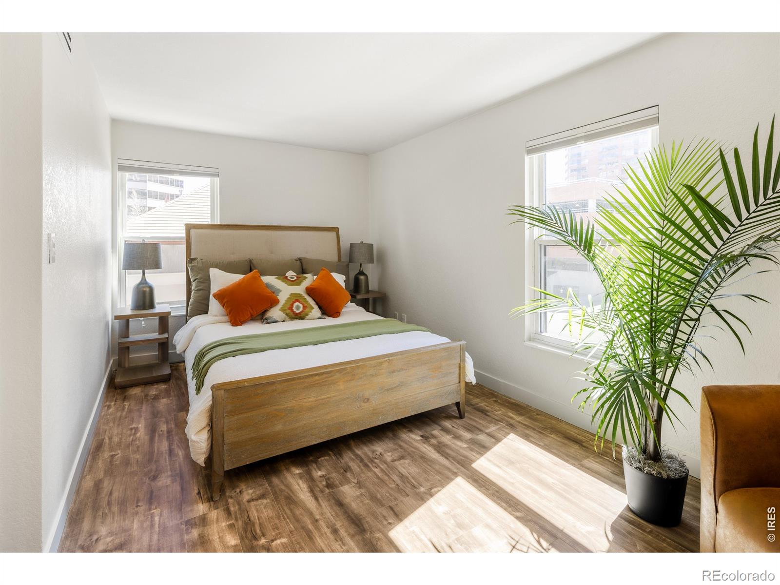 MLS Image #13 for 2  adams street,denver, Colorado