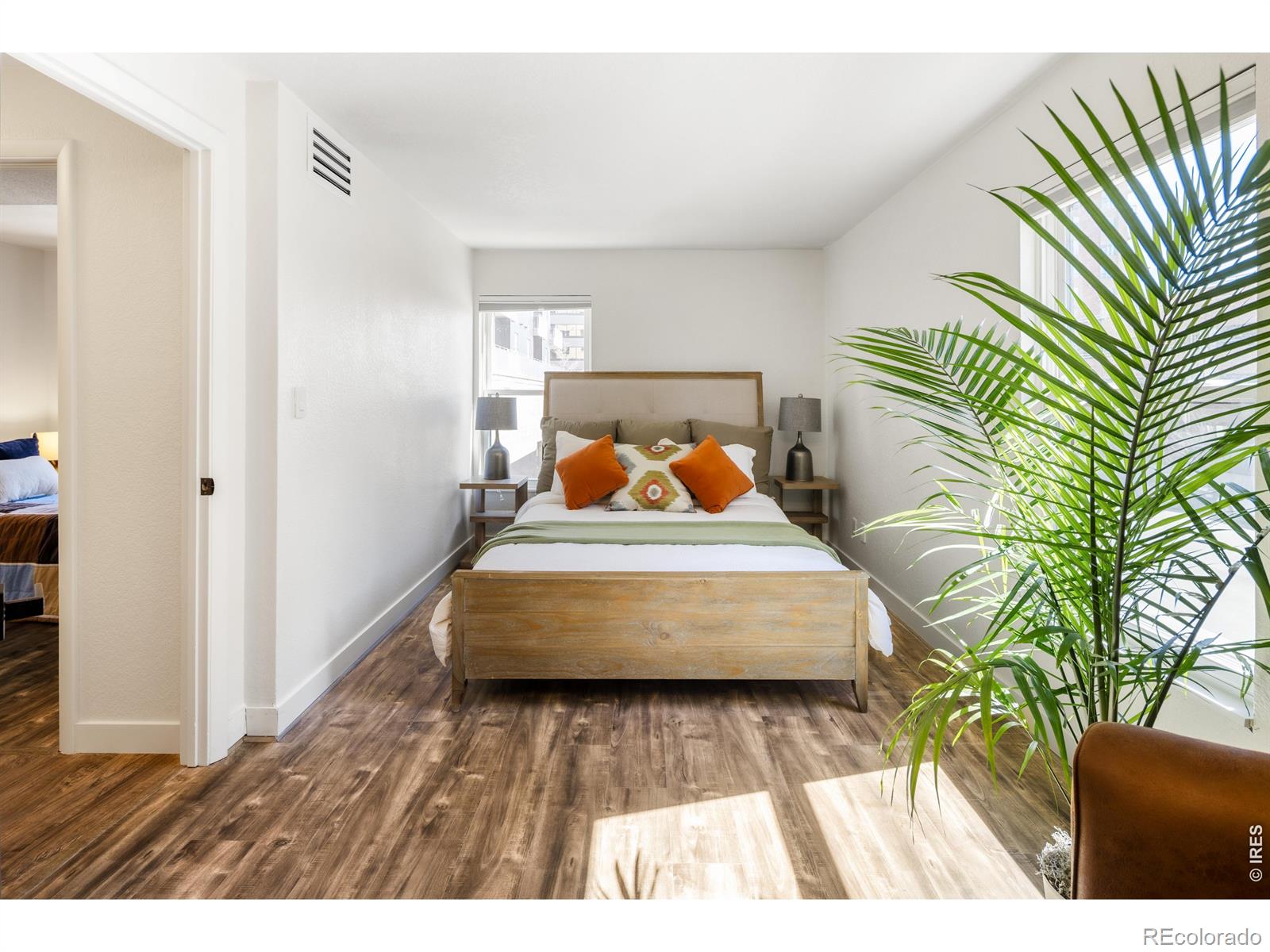 MLS Image #14 for 2  adams street,denver, Colorado