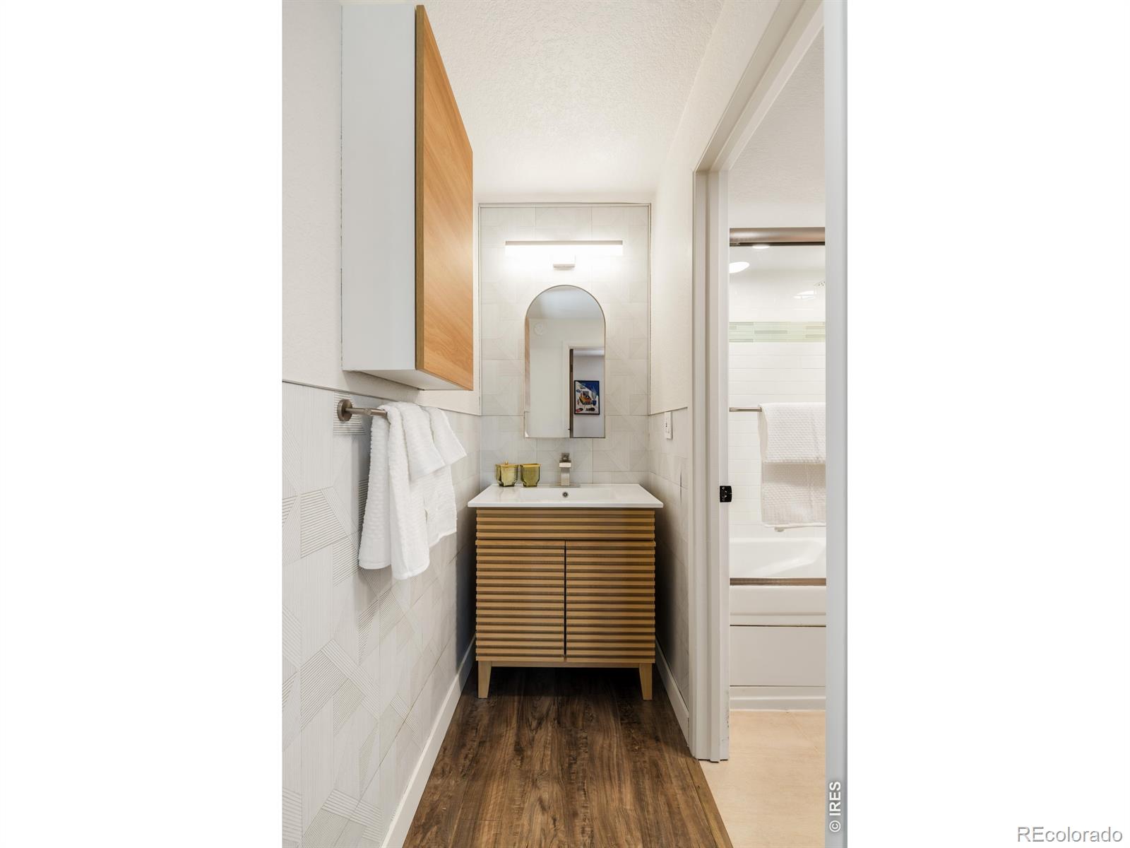 MLS Image #17 for 2  adams street,denver, Colorado