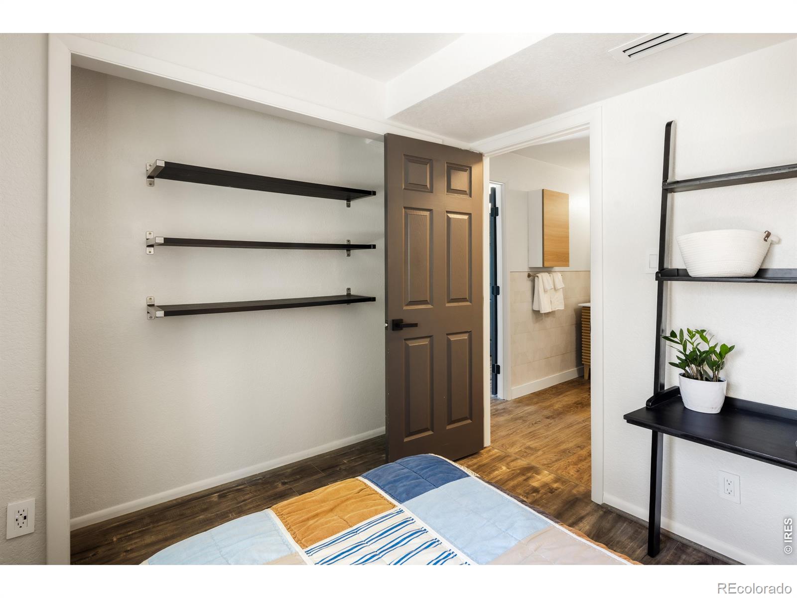 MLS Image #20 for 2  adams street,denver, Colorado