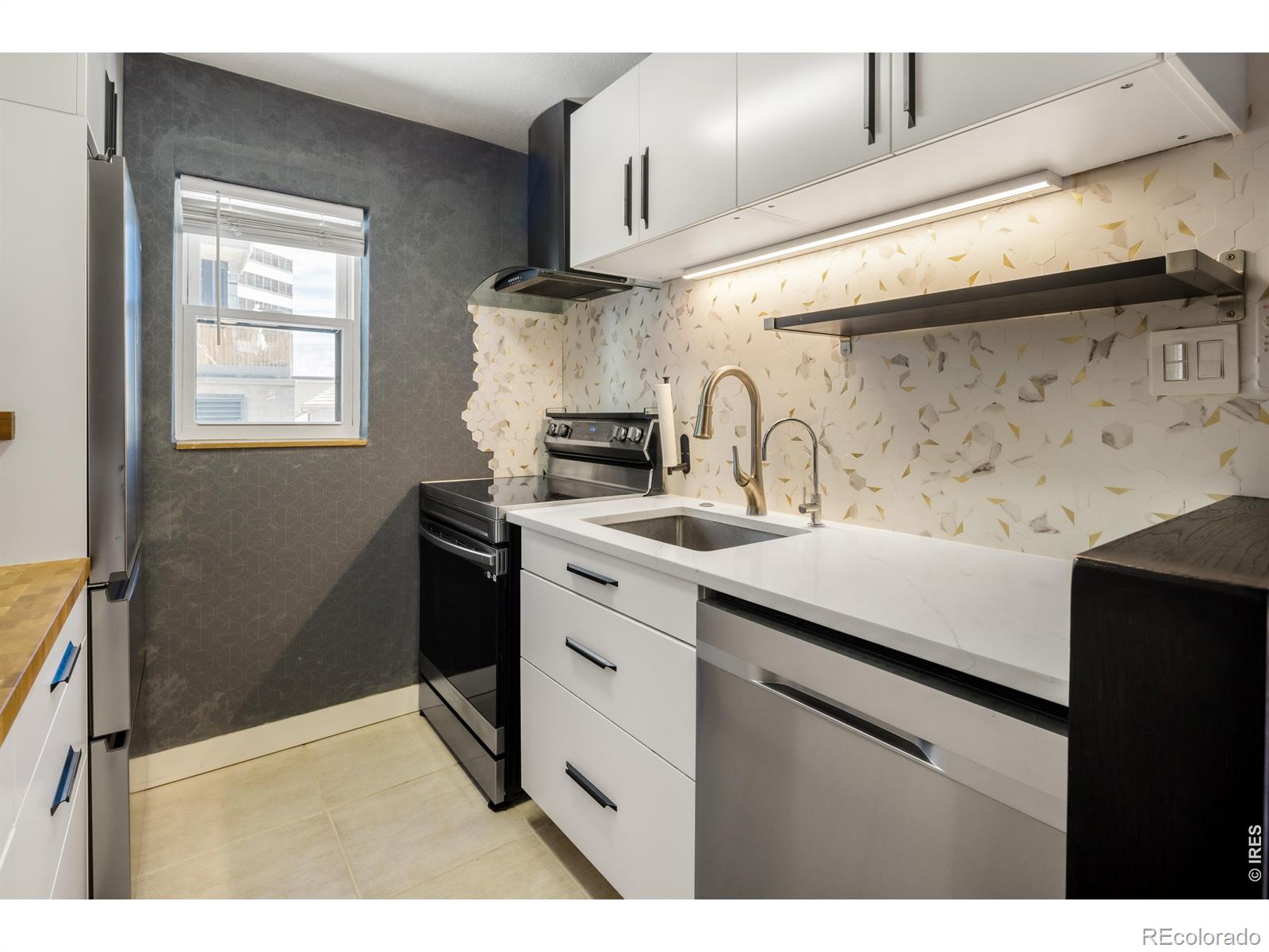 MLS Image #7 for 2  adams street,denver, Colorado
