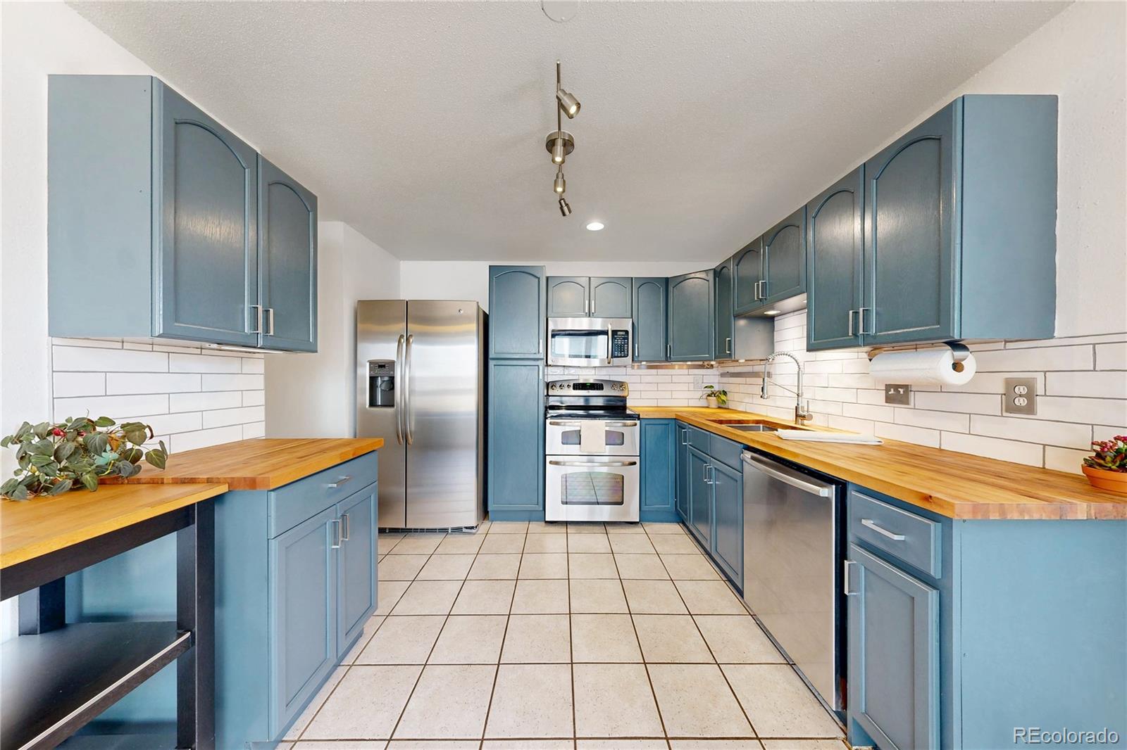 MLS Image #1 for 1616  secrest street,golden, Colorado